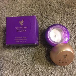 Younique Royalty Exfoliating Mask